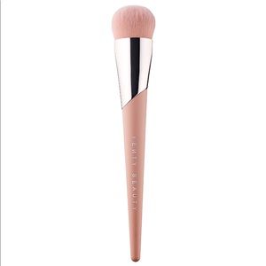Fenty Beauty foundation brush 110